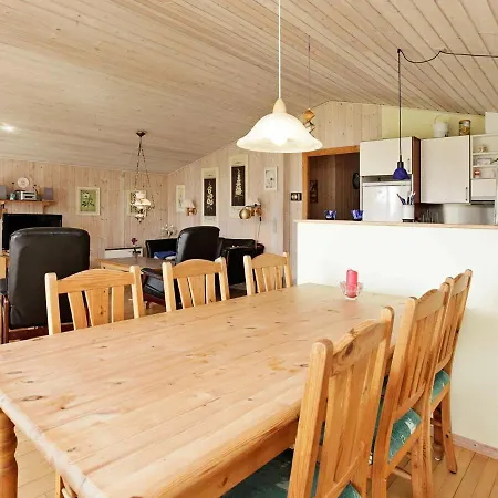 Nyaraló 6 Person Holiday In