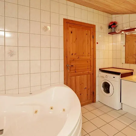 Vintage Holiday In For 6 People *